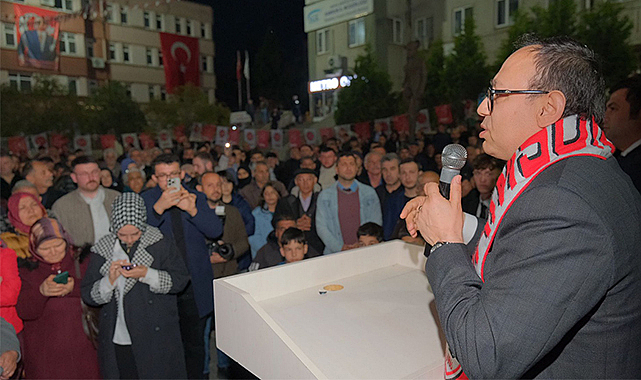 Topsakal’ın ziyareti mitinge dönüştü