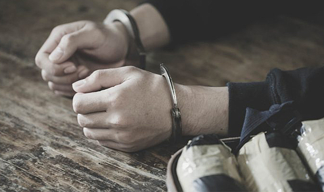 Uyuşturucu ticaretinden 2 kişiye ceza yağdı