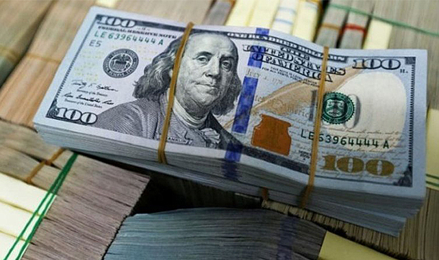 Vatandaş dolardaki artışa hazırlanıyor