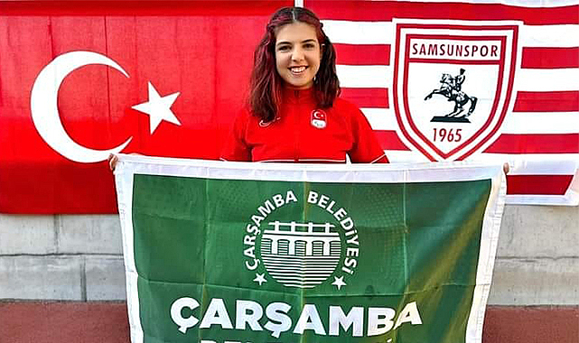 Altın kız Esra Bayrak