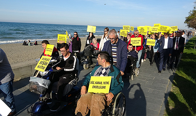 Atakum’da engelliler için farkındalık yürüyüşü
