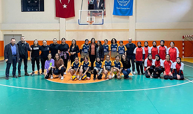 Ayvacık’ta spor şöleni