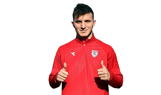 Basel Yunus Emre Çift'i istiyor