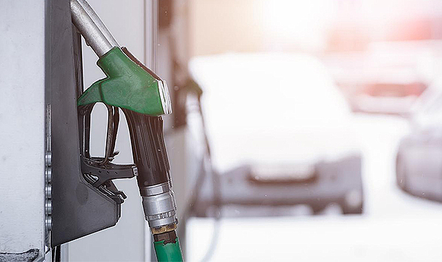 Benzine 43 kuruş zam hazırlığı