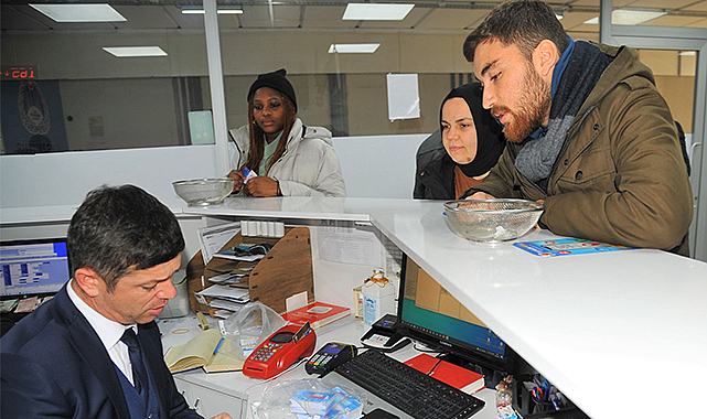 Büyükşehir’in ‘Kardeş Kart’ uygulaması sürüyor