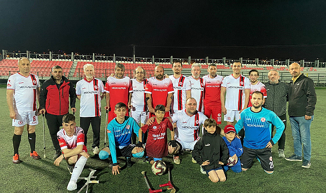 Doktorlar ile Engelli Gücü Takımı farkındalık maçı yaptı