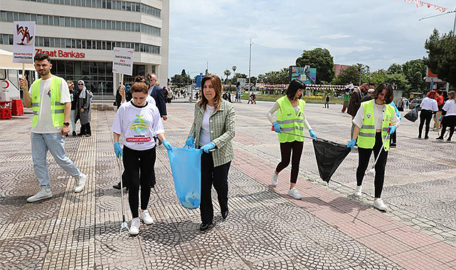 'İzmarit Avcıları' sokaklarda