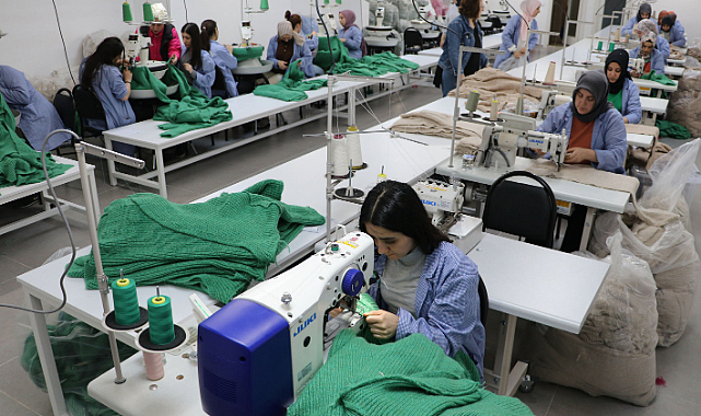 Havza OSB'de kenevirle ilgili işbaşı eğitimi