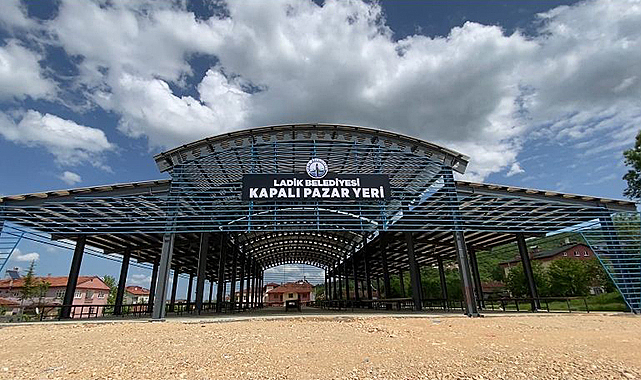 Ladik yeni pazar yerine kavuştu