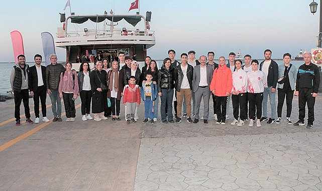 Milli sporcuların anneleri unutulmadı