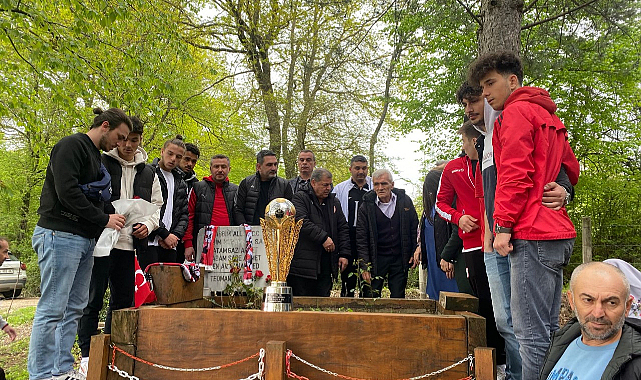 Muhammed Teoman Taş şampiyonluk kupasıyla anıldı