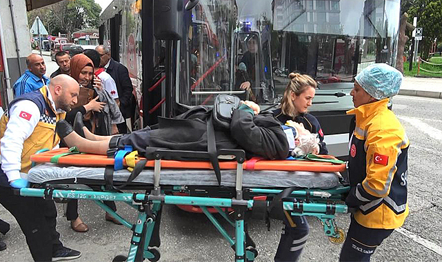 Otobüsün içerisinde düşen yaşlı kadın yaralandı