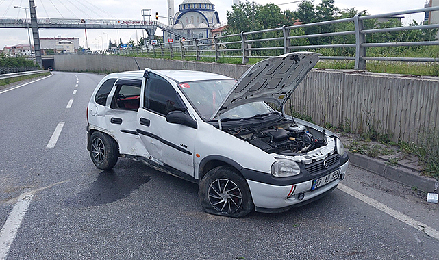 Otomobil bariyere çarparak durabildi