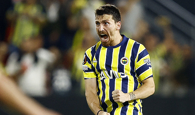 Samsunspor’da Mert Hakan ile görüşüldü