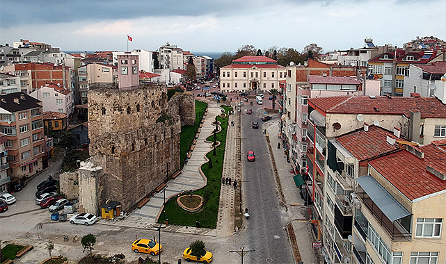 Sinop Saat Kulesi’ne komşu binalar tek renk olacak