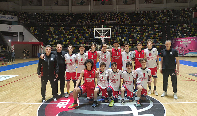 Son saniyelerde maç kazandıran 3’lük