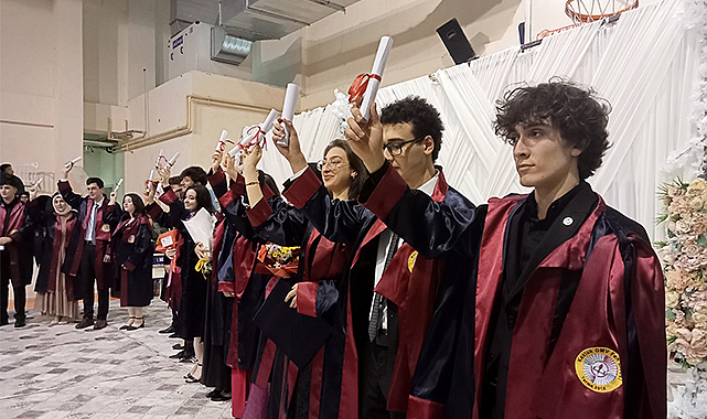 Terme Fen Lisesi’nde mezuniyet coşkusu