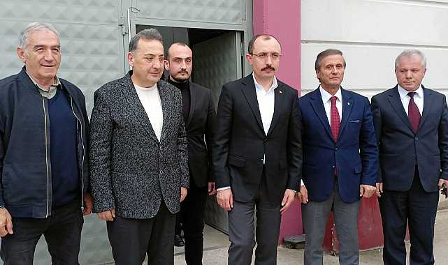 Ticaret Bakanı Mehmet Muş Gazete Gerçek'i ziyaret etti