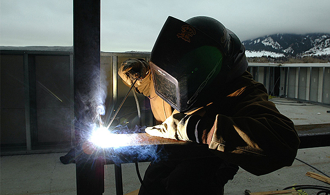 Ücretli çalışan sayısı martta arttı