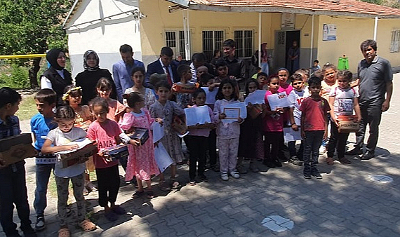 19 Mayıs'tan Nurdağı’na malzeme yardımı