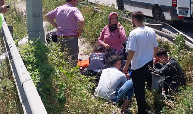 Adalar'da otomobil yayalara çarptı: 2 yaralı