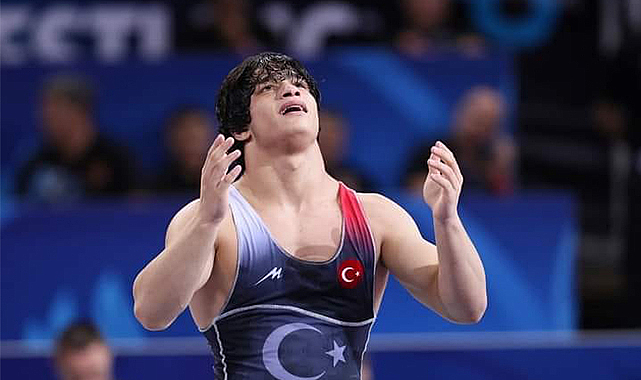 Alperen tarih yazıyor