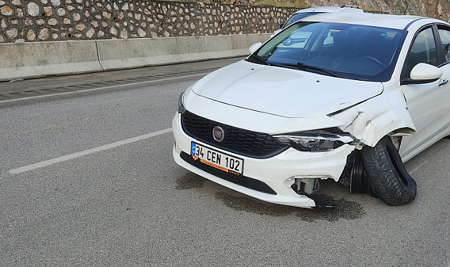 Amasya’da ilginç kaza: İki teker üstünde metrelerce ilerledi