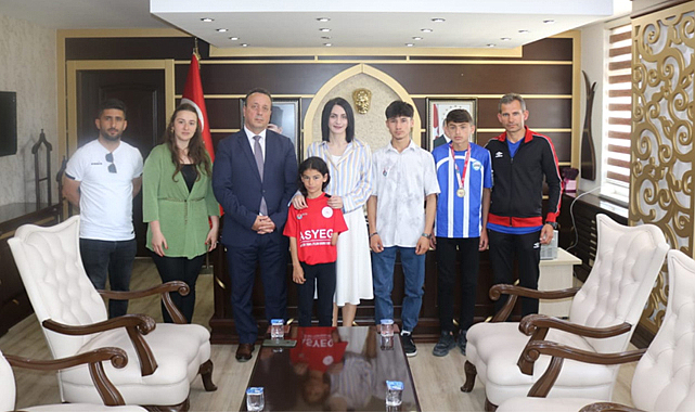 Asarcık'ta başarılı sporcular ödüllendirildi