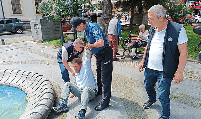 Atatürk Parkı’nı sarhoşlar mesken tutuyor!