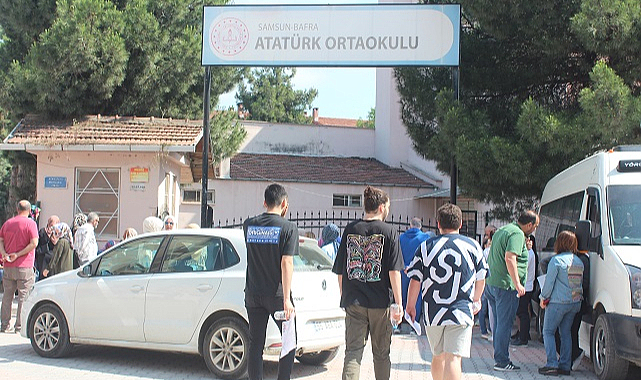 Bafra'da 6 bin 402 kişi YKS'ye girdi