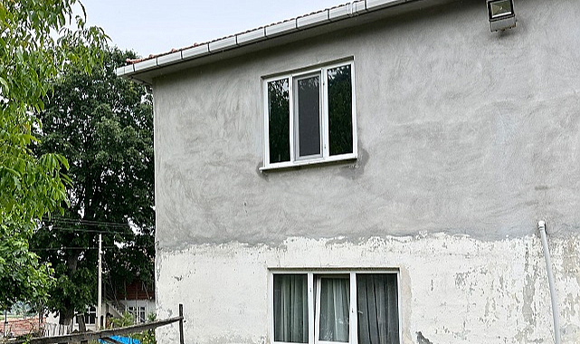 Bafra'da birinci kattan düşen 20 aylık bebek ağır yaralandı