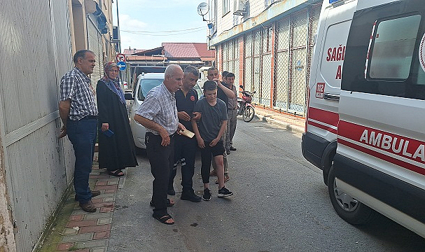 Bafra’da otomobilin çarptığı çocuk yaralandı