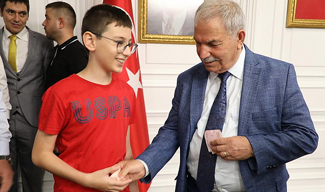 Başkan Demirtaş ilçe halkıyla bayramlaştı