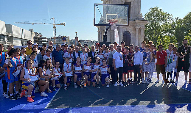 Canik Uludağ Ortaokulu Türkiye şampiyonu