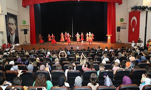 Çarşamba'da kurslara katılanlar gösteri sahneledi