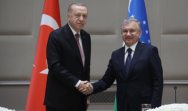 Cumhurbaşkanı Erdoğan, Özbekistanlı mevkidaşıyla telefon görüşmesi yaptı
