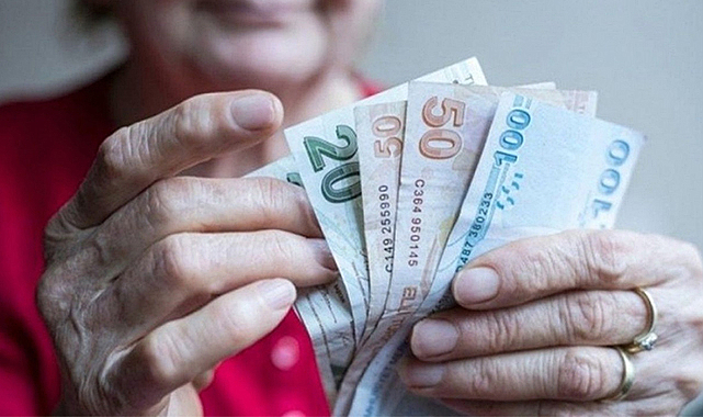 Emekliye ve memura yüzde 15 zam