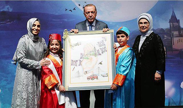 Erdoğan, torununun mezuniyet törenine katıldı