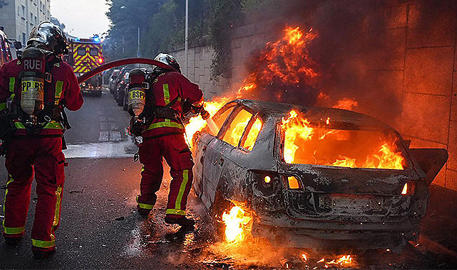 Fransa'daki protestolar Belçika'ya sıçradı! Yüzlerce gözaltı, sokağa çıkma yasağı