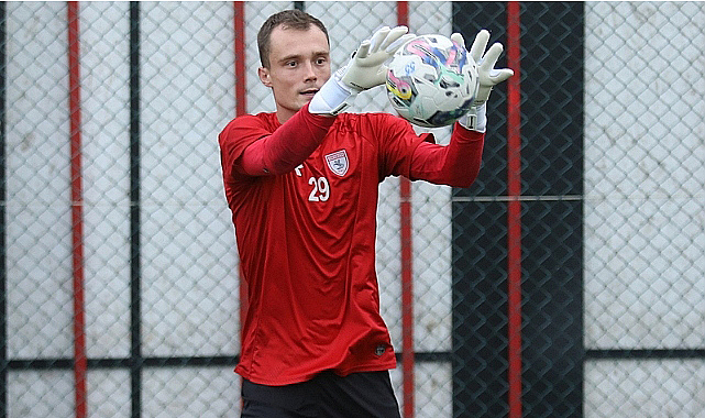 Göz-Göz Szumski’nin peşinde