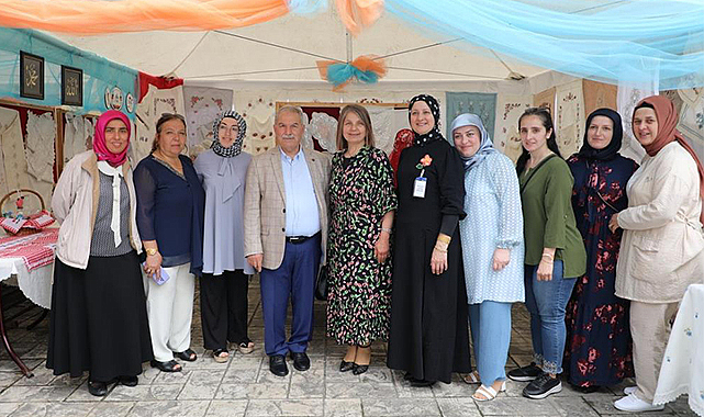 İlkadım'da el emeği göz nuru ürünler görücüye çıktı