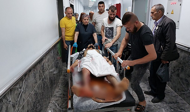 İnşaatta yük taşıma kavgası! 4 kişi bıçaklandı