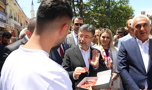 "Kayseri pastırması mı, Kastamonu pastırması mı" sorusuna Bakan Yumaklı'dan esprili cevap