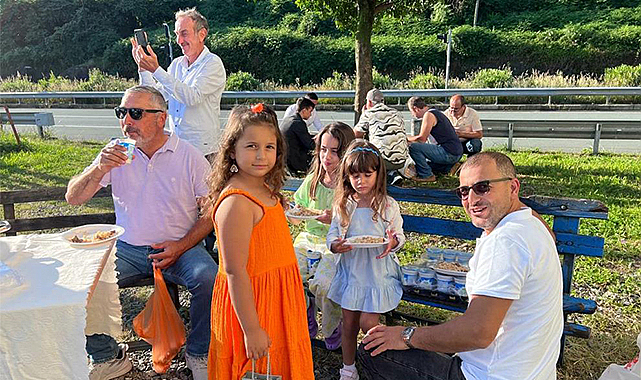 Rize’de 7’den 70’e herkesin katıldığı bayramlaşma geleneği yaşatılıyor