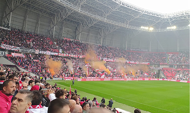 Şampiyonluk Maçında Meşale Yakmaya Hapis İsteği