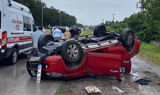 Samsun'da lastiği patlayan araç takla attı: 1 ölü, 4 yaralı