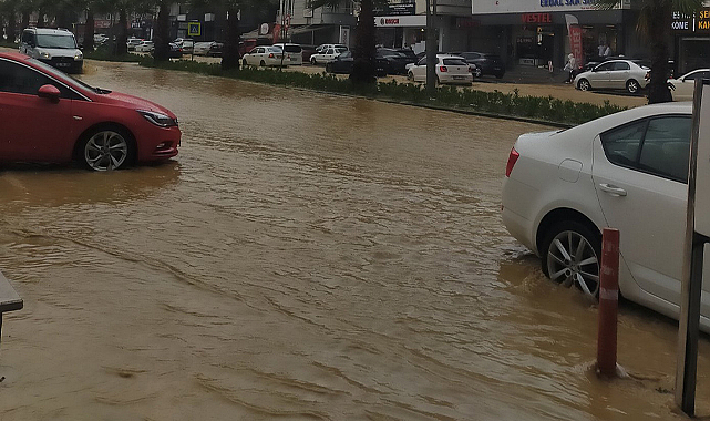 Samsun'da yağmur yine taşkınlara neden oldu