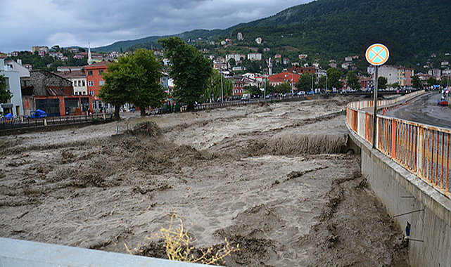 Samsun Valiliği 7 Haziran Çarşamba günü okulların tatil edildiği ilçeleri açıkladı