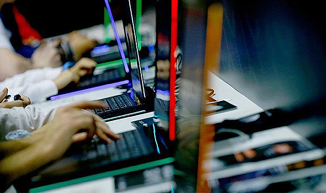 Sattığı bilgisayarı göndermeyince 3 yıl ceza aldı