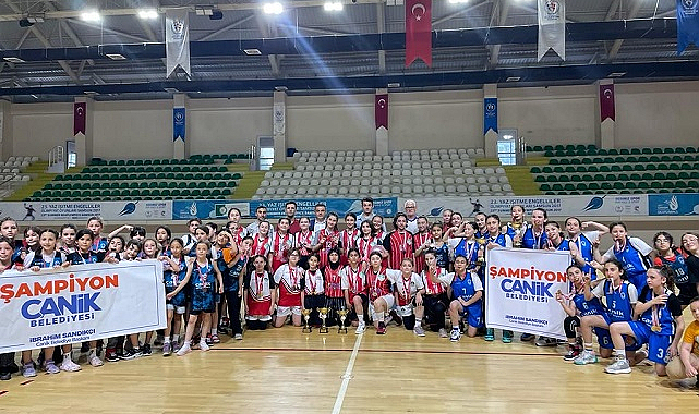 Şenlik gibi ödül töreni